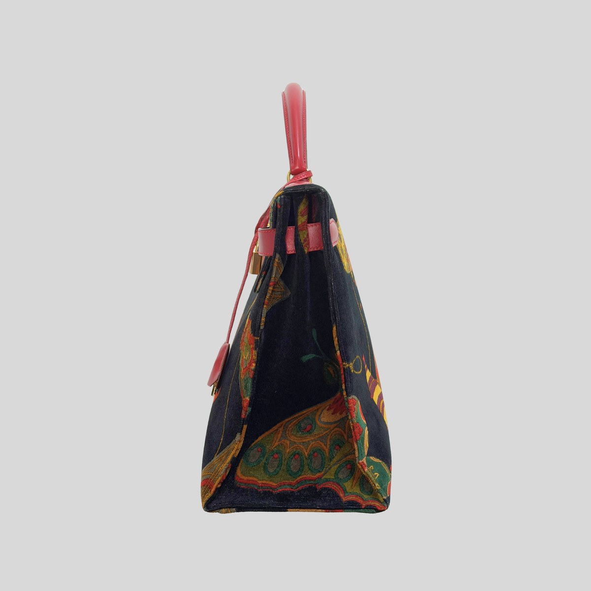 Hermès Vintage 1991 Kelly 40 “Soies Volantes” (Flying Silks) Printed Velvet with Rouge Vif Box Leather Trim & Gold Hardware
