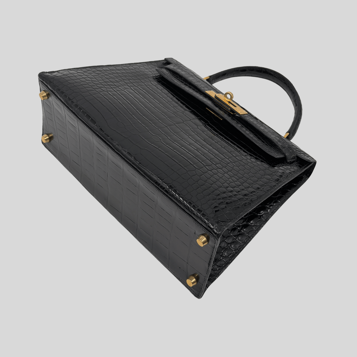 Hermès Kelly 28 Black Porosus Crocodile Leather Gold Hardware | Randolph Goods