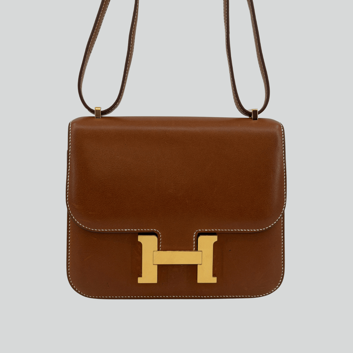 Hermès Constance 18 Fauve Barenia Gold Hardware | Randolph Goods