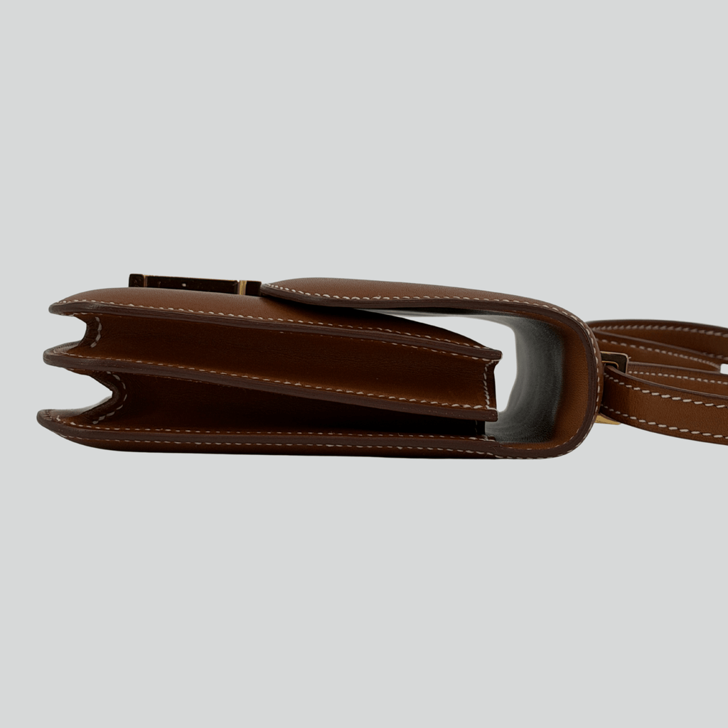 Hermès Constance 18 Fauve Barenia Gold Hardware | Randolph Goods