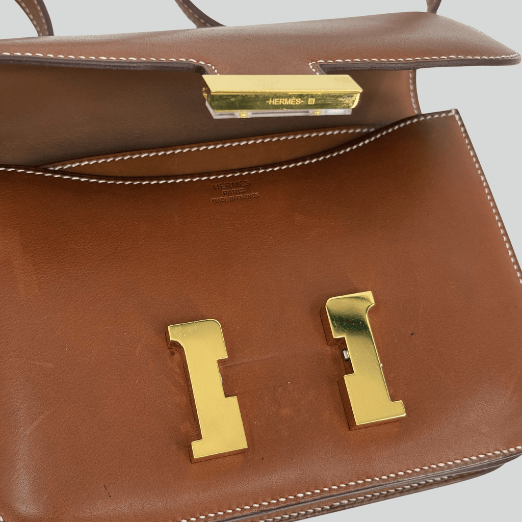 Hermès Constance 18 Fauve Barenia Gold Hardware | Randolph Goods
