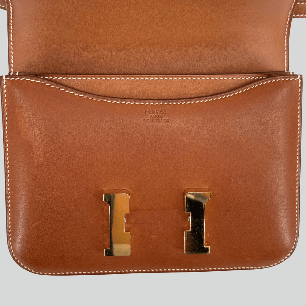 Hermès Constance 18 Fauve Barenia Gold Hardware | Randolph Goods