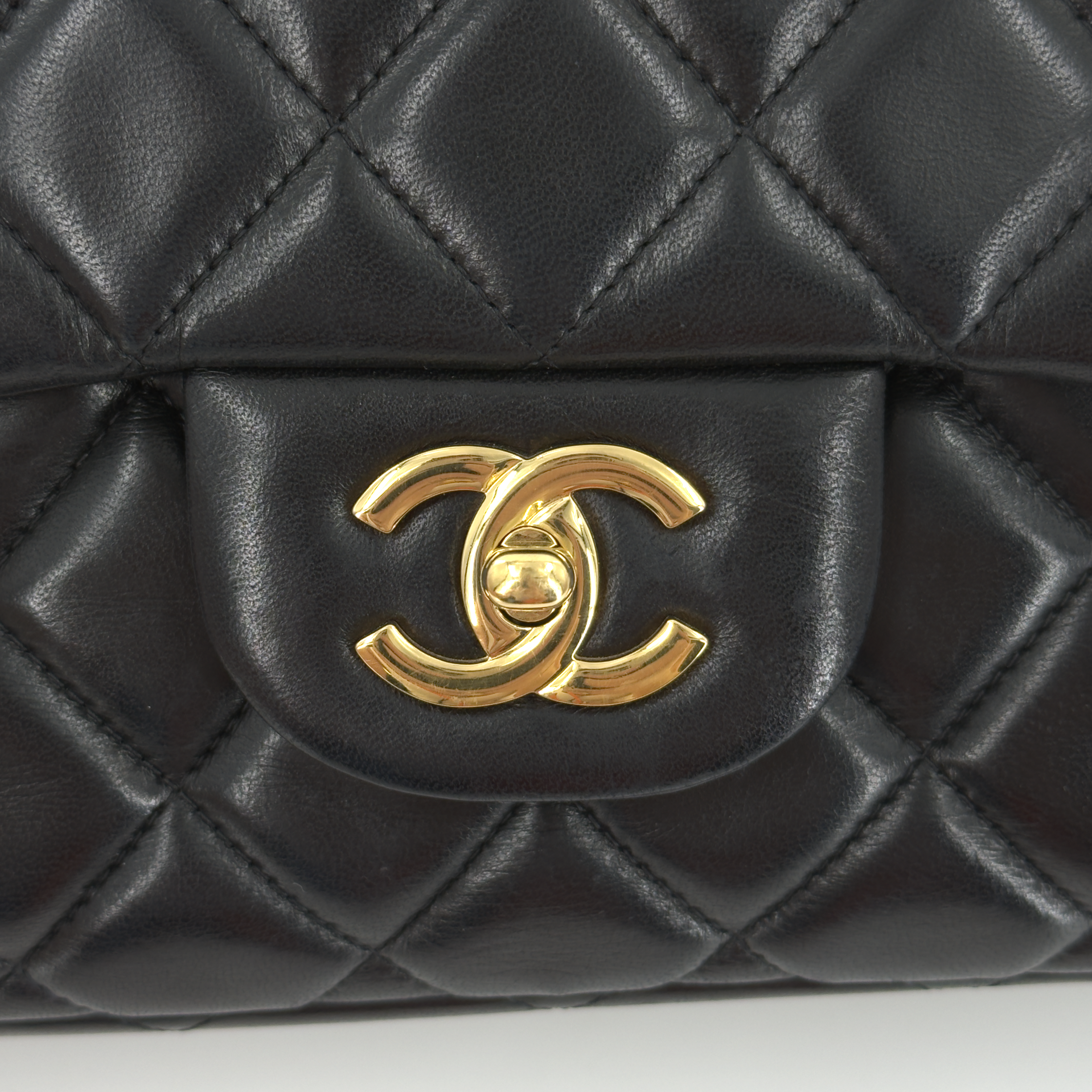Chanel Classic Flap Maxi Black Lambskin Gold Hardware