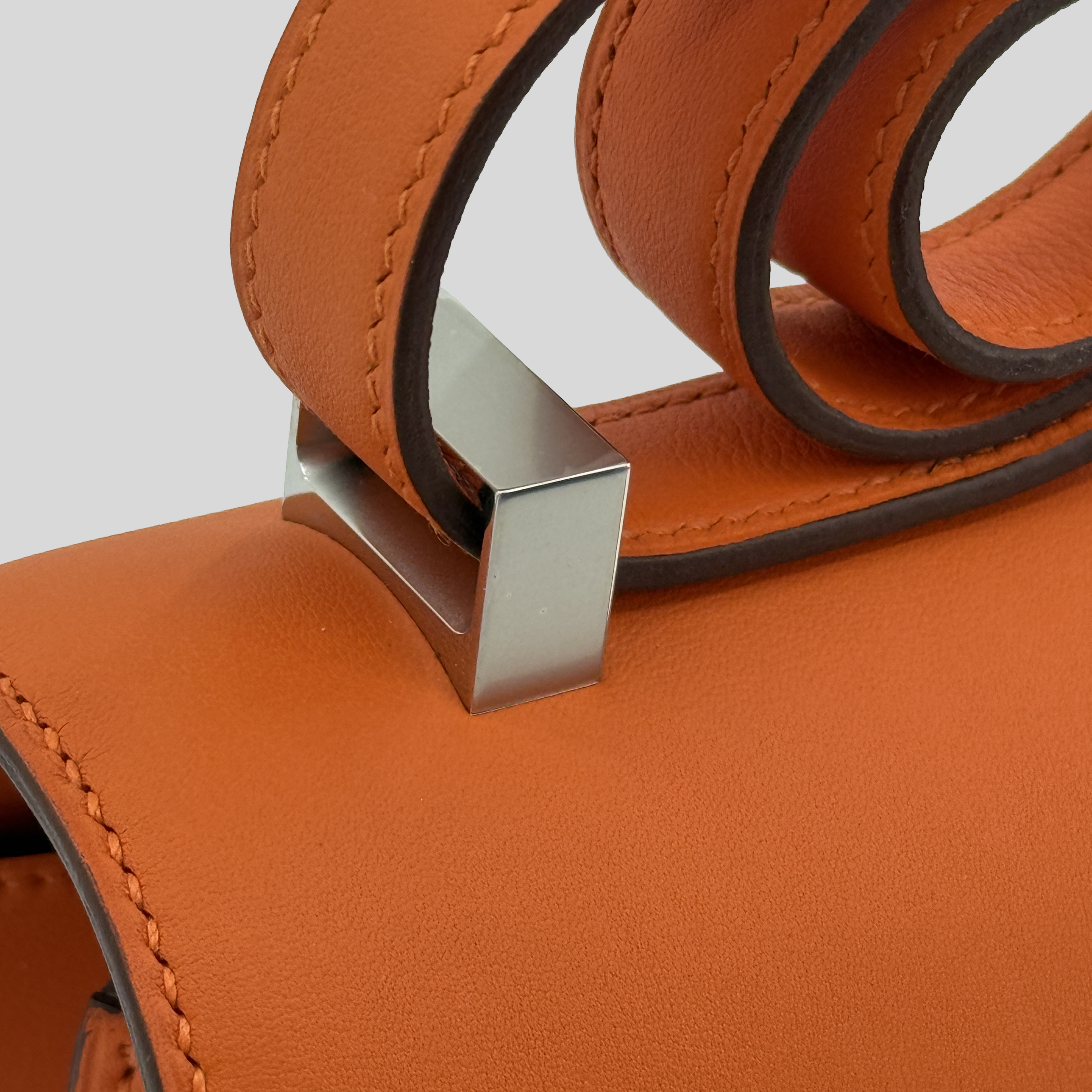 Hermès Constance 24 Feu Swift Palladium Hardware