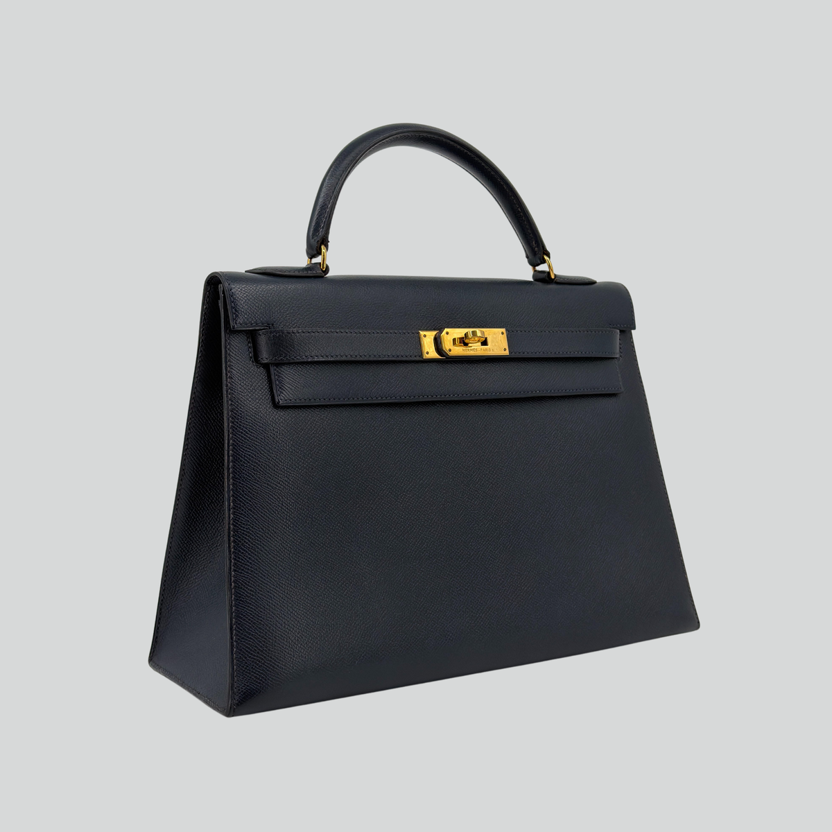 Hermès Kelly 32 Bleu Indigo Courchevel Gold Hardware | Randolph Goods