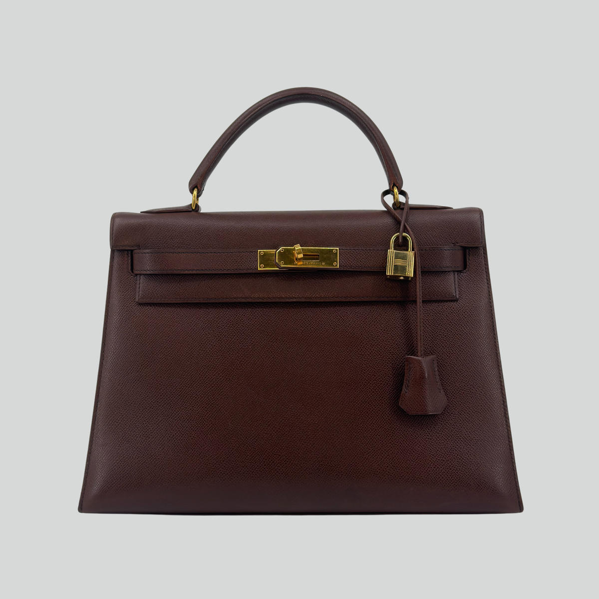 Hermès Kelly 32 Sellier Marron Foncé Courchevel Gold Hardware | Randolph Goods