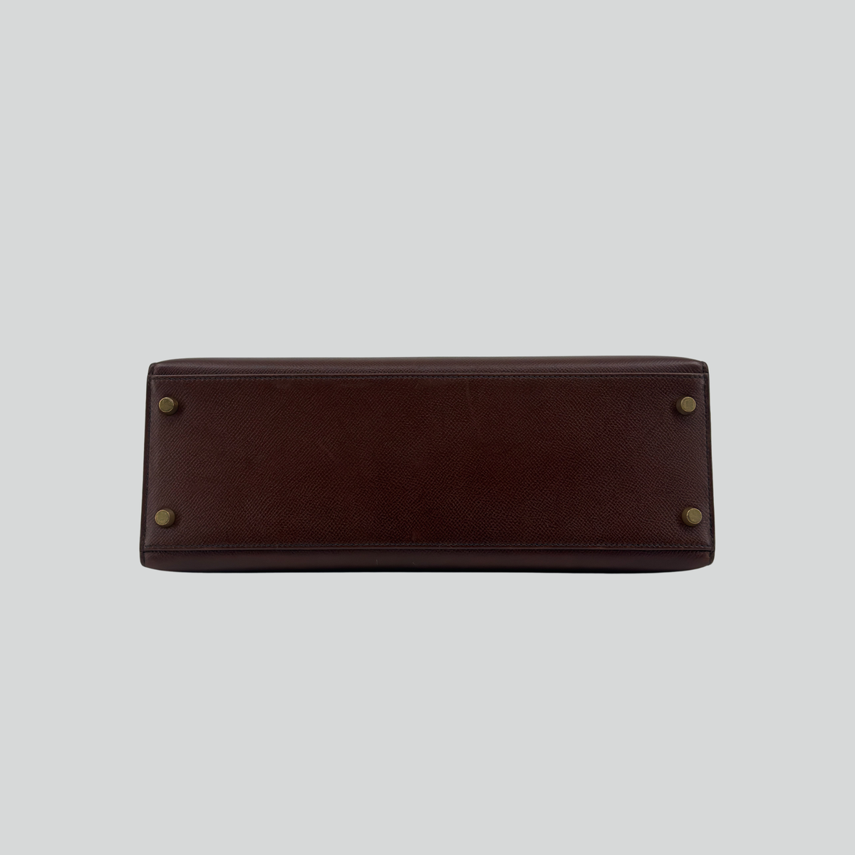 Hermès Kelly 32 Sellier Marron Foncé Courchevel Gold Hardware | Randolph Goods