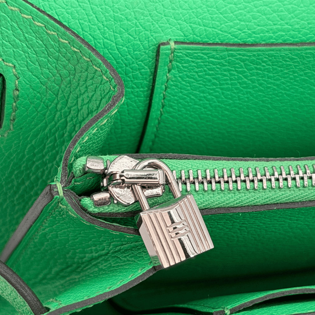 Hermès Kelly To Go Vert Comics Chèvre Palladium Hardware | Randolph Goods