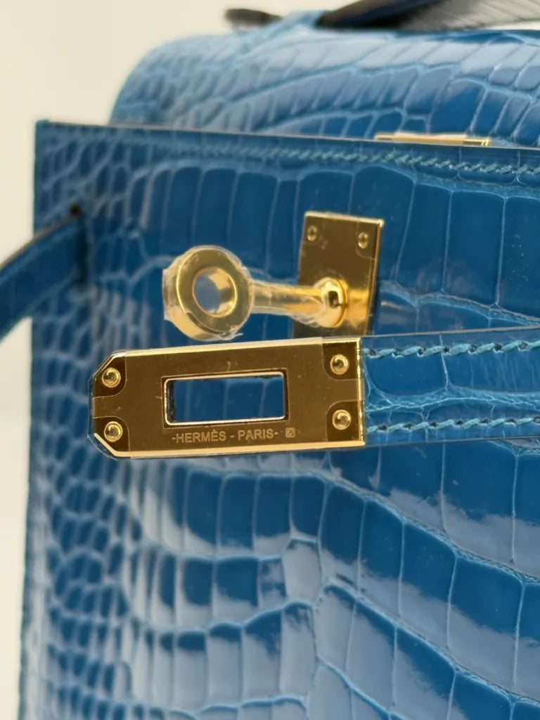 Hermès Kelly Pochette Bleu Izmir Alligator Gold Hardware