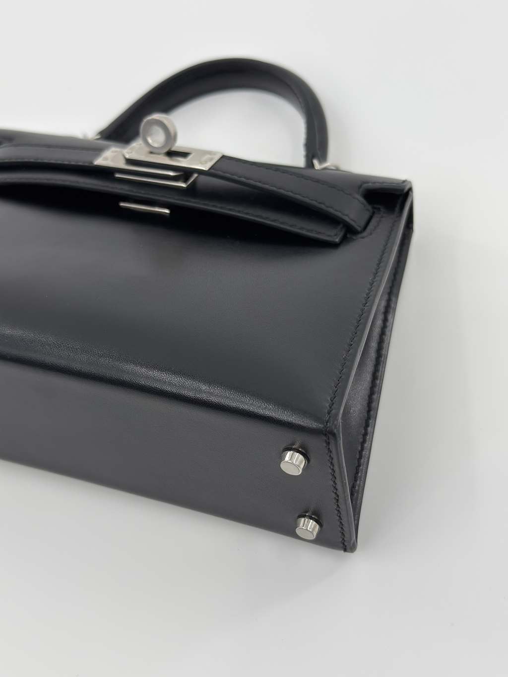 Hermès Mini Kelly Noir (Black) Box Leather Palladium Hardware