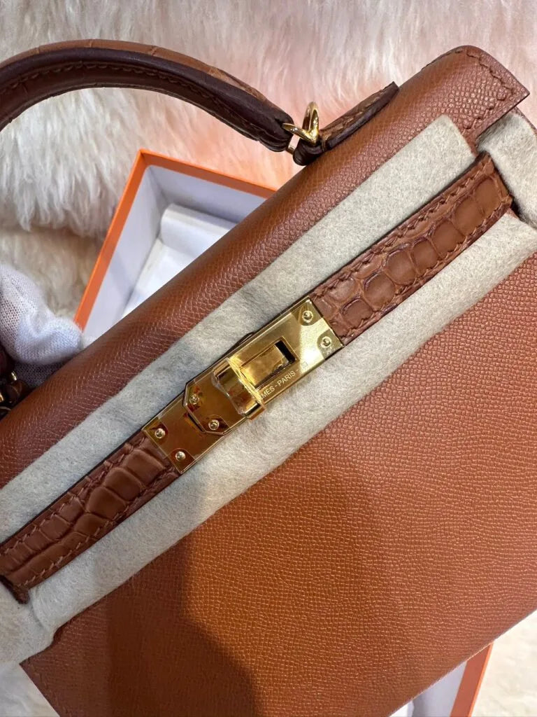 Hermès Mini Kelly Touch Gold Madame & Matte Alligator Gold Hardware