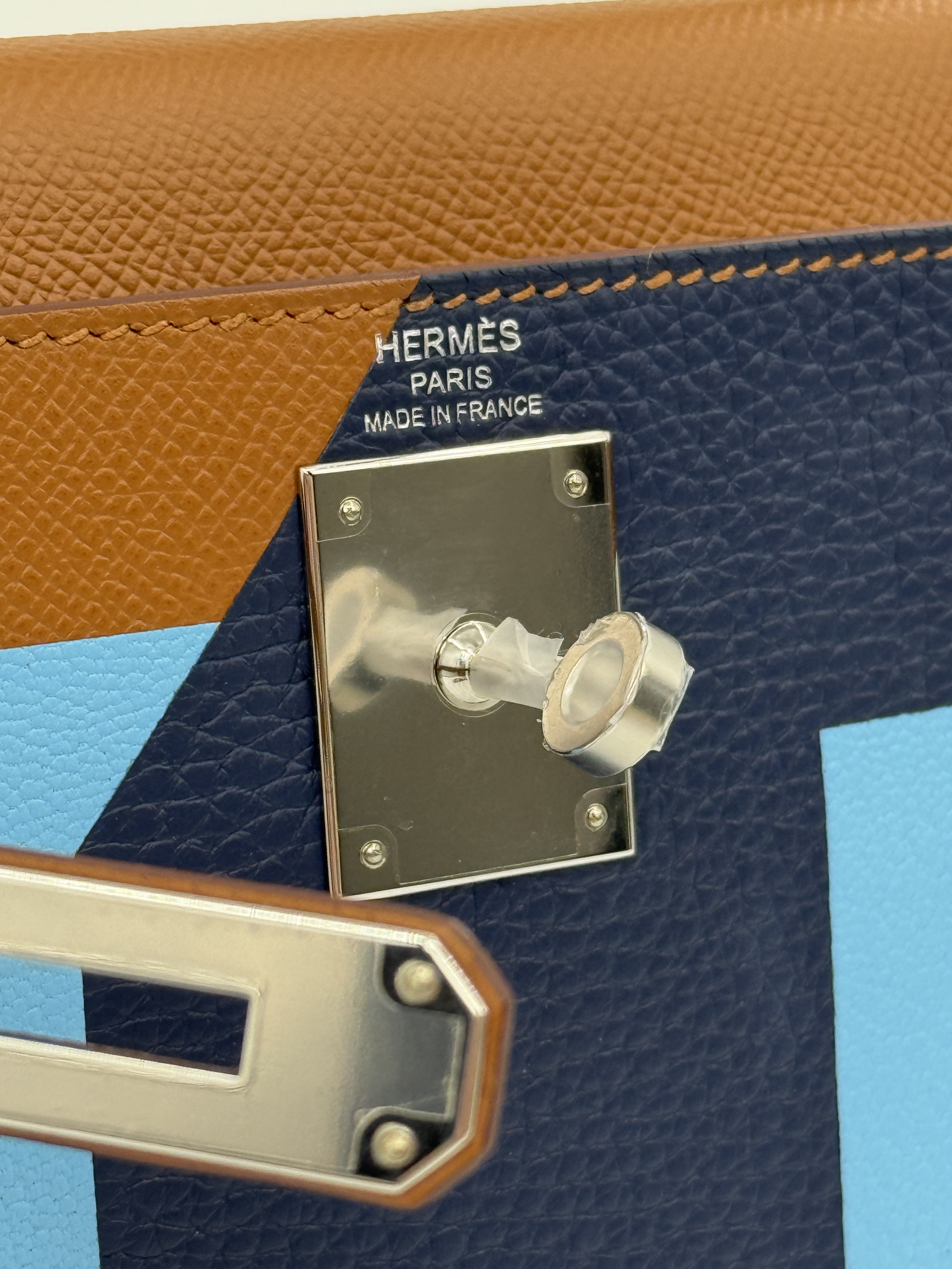 Hermès Kelly 28 Limited Edition “Kellygraphie” Lettre S Gold Palladium Hardware