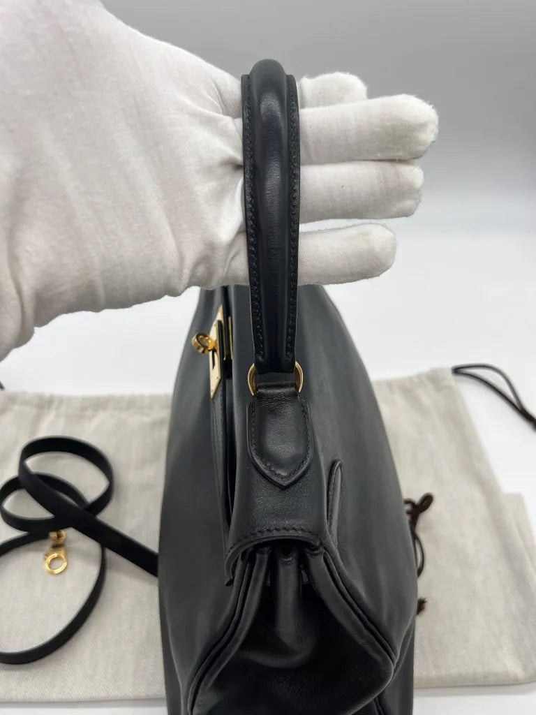 Hermès Kelly 32 Noir Gulliver Leather Gold Hardware