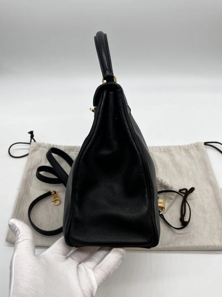 Hermès Kelly 32 Noir Gulliver Leather Gold Hardware