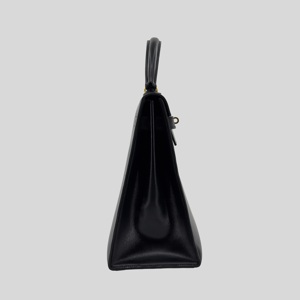 Hermès Kelly 32 Noir Box Leather Gold Hardware