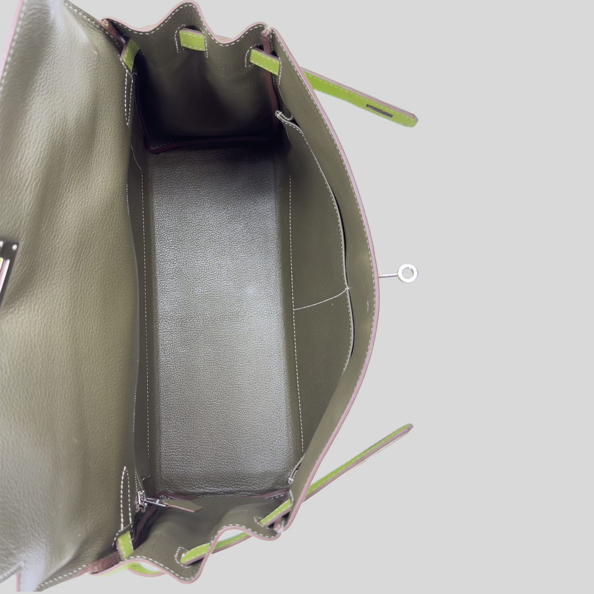 Hermès Kelly 35 Verso Candy Collection Kiwi / Vert Olive Epsom Palladium Hardware