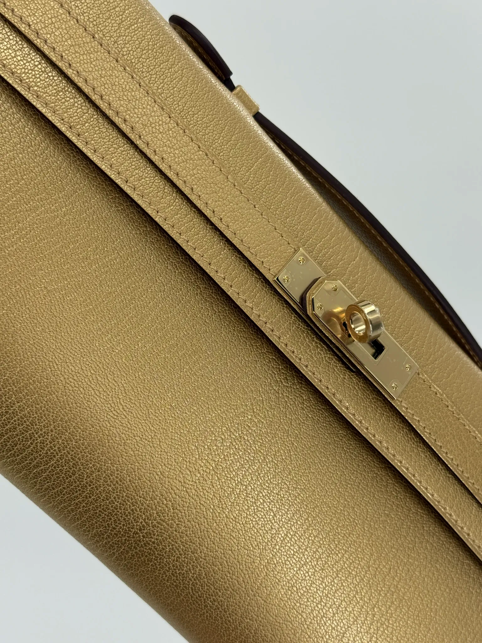 Hermès Kelly Cut Doré Chèvre Permabrass Hardware