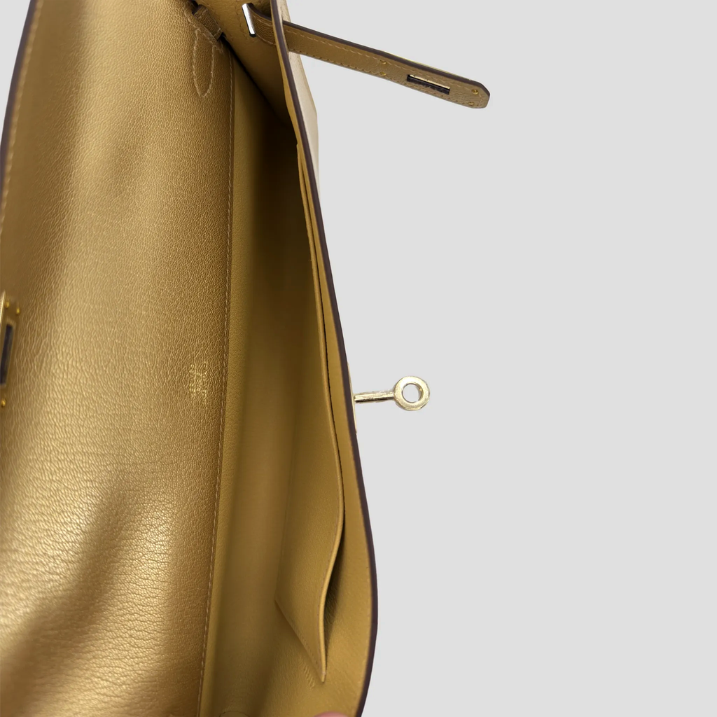 Hermès Kelly Cut Doré Chèvre Permabrass Hardware