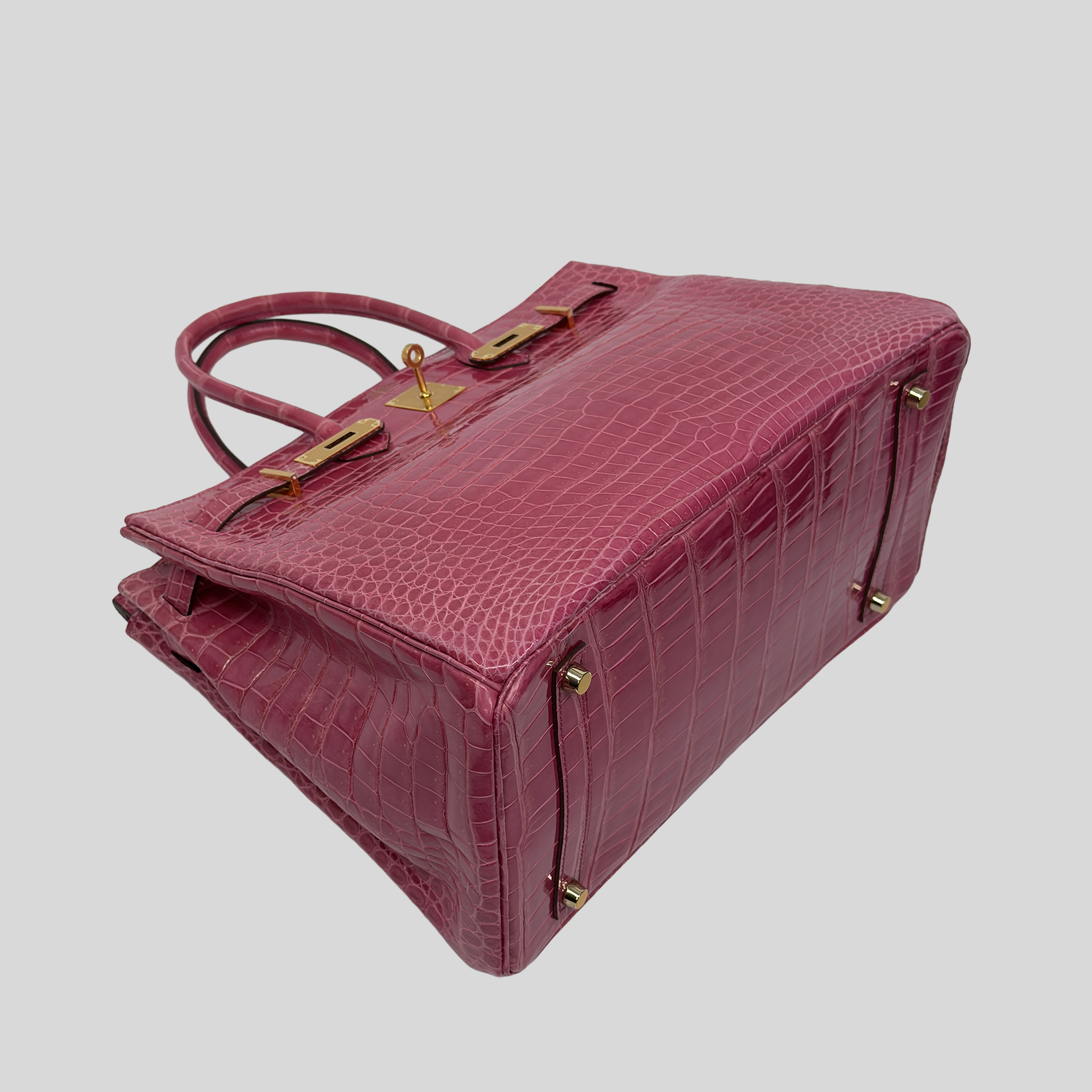 Hermès Birkin 35 Fuchsia Porosus Crocodile Gold Hardware